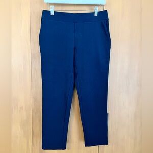 JJill Pure Jill Slim Leg Cropped knit pants. Deep Blue (navy blue). XS. NWT.